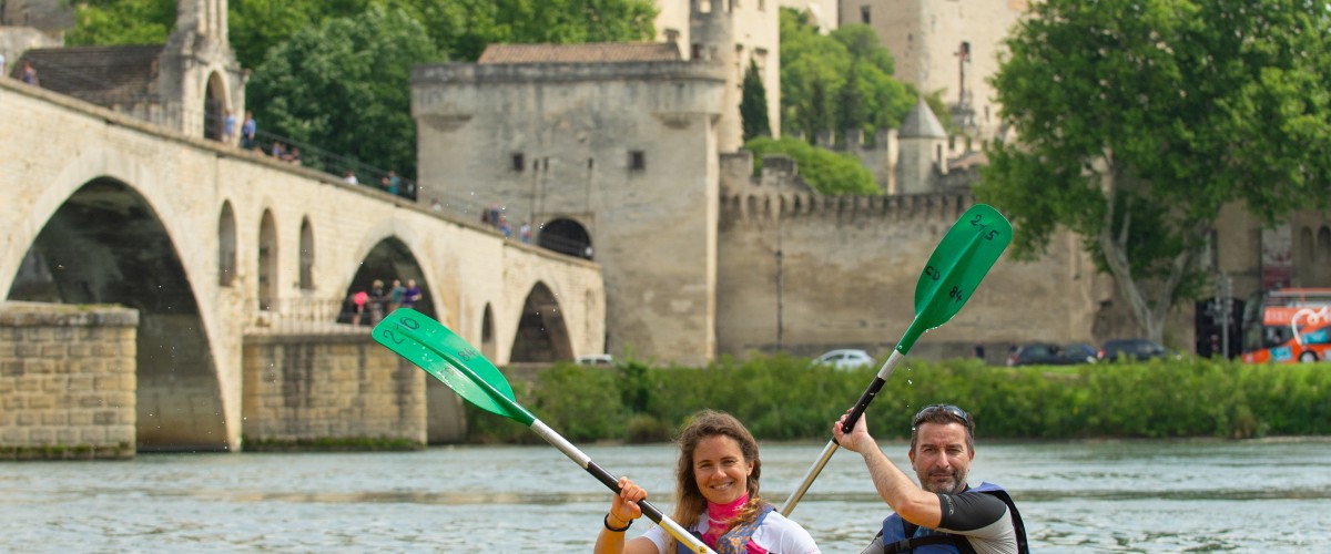 Canoë et Stand Up Paddle sous le Pont d'Avignon
