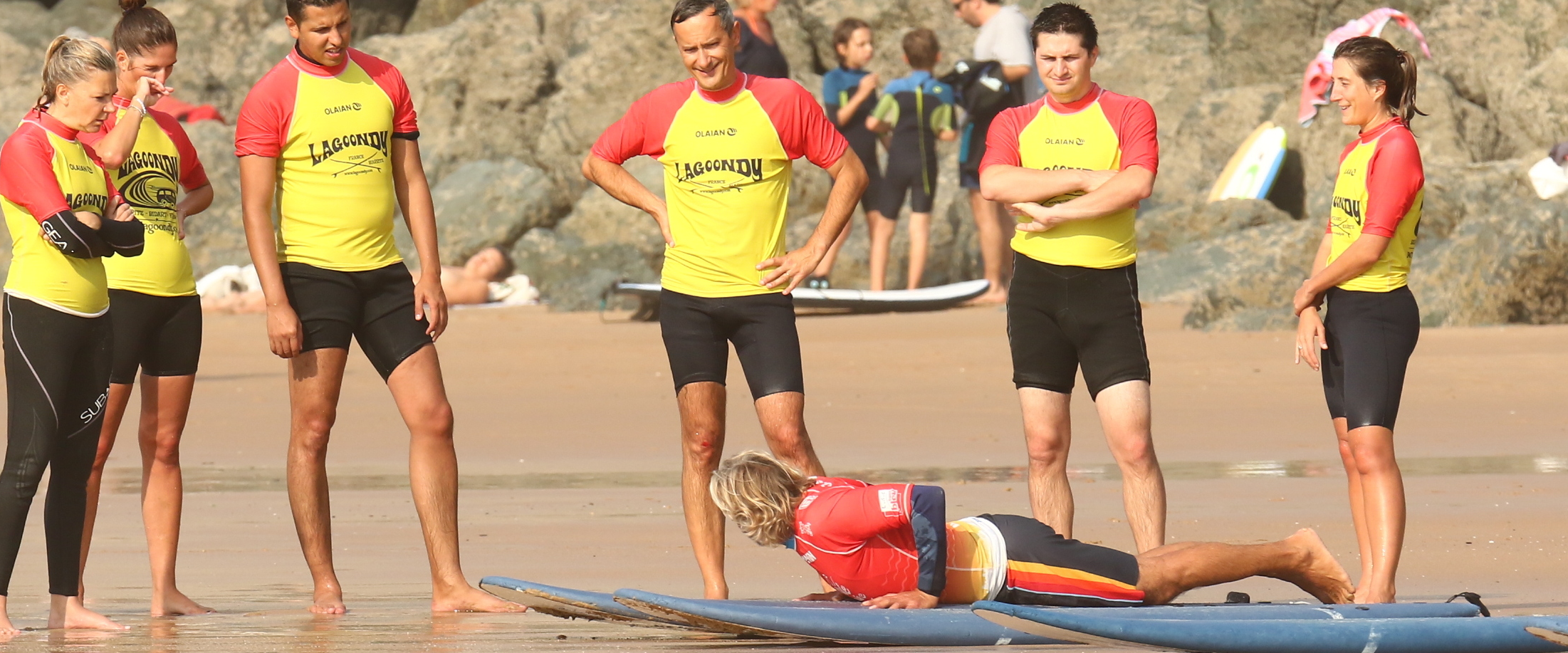 Cours et initiation surf pour tous niveaux à Biarritz